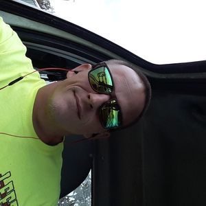 Meet your Posher, Jason